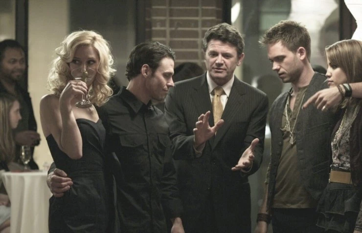 Правило шести месяцев (2011) через торрент бесплатно Правило шести месяцев (2011) фильм через торрент бесплатно