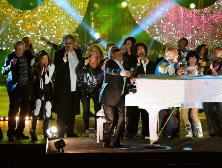 Звезды дискотек (2012) через торрент скачать Звезды дискотек (2012) фильм через торрент скачать