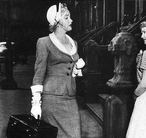 Любовное гнездышко (1951) через торрент скачать Любовное гнездышко (1951) фильм через торрент скачать