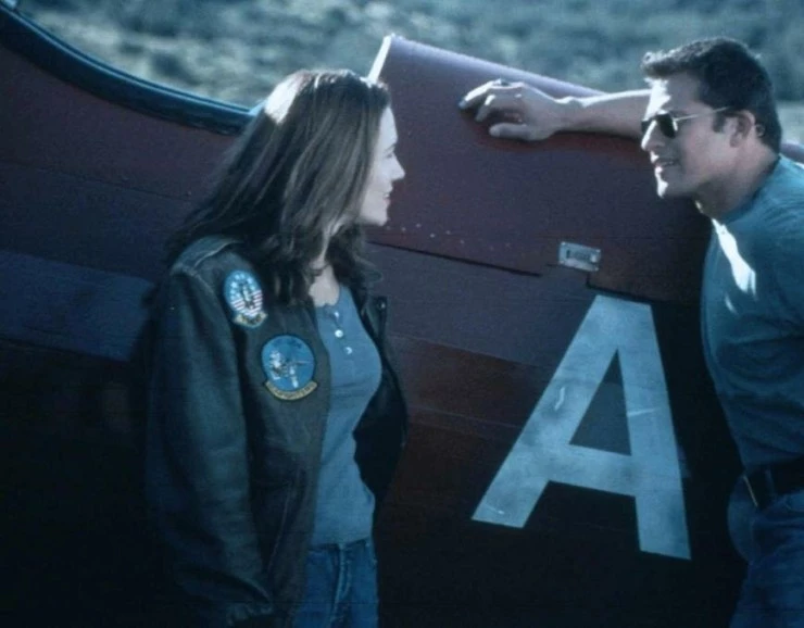 Гром в пустыне (1999) через торрент бесплатно Гром в пустыне (1999) фильм через торрент бесплатно