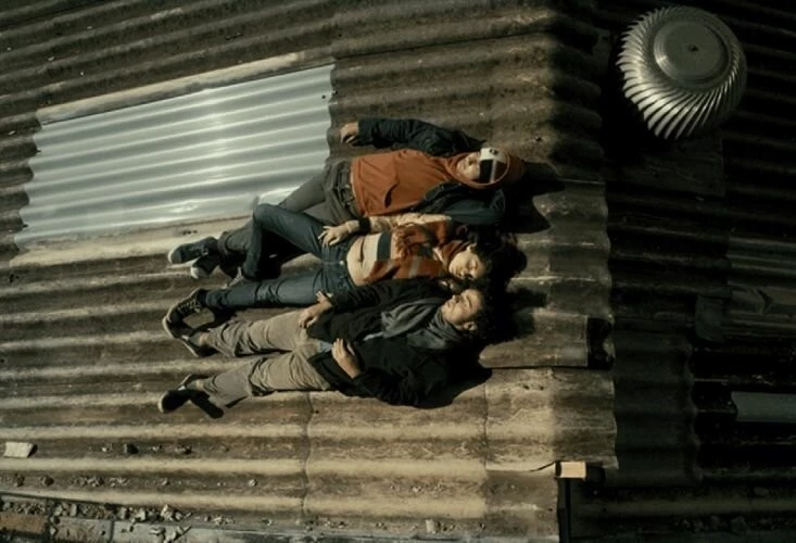 Трое (2011) через торрент бесплатно Трое (2011) фильм через торрент бесплатно