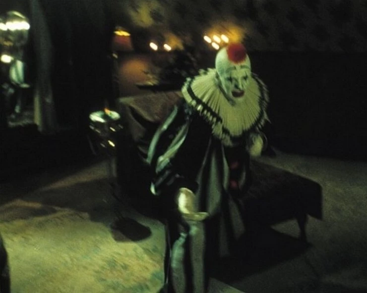 Маска призрака (1998) через торрент скачать Маска призрака (1998) фильм через торрент скачать