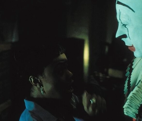 Маска призрака (1998) в хорошем качестве через торрент Маска призрака (1998) фильм в хорошем качестве через торрент