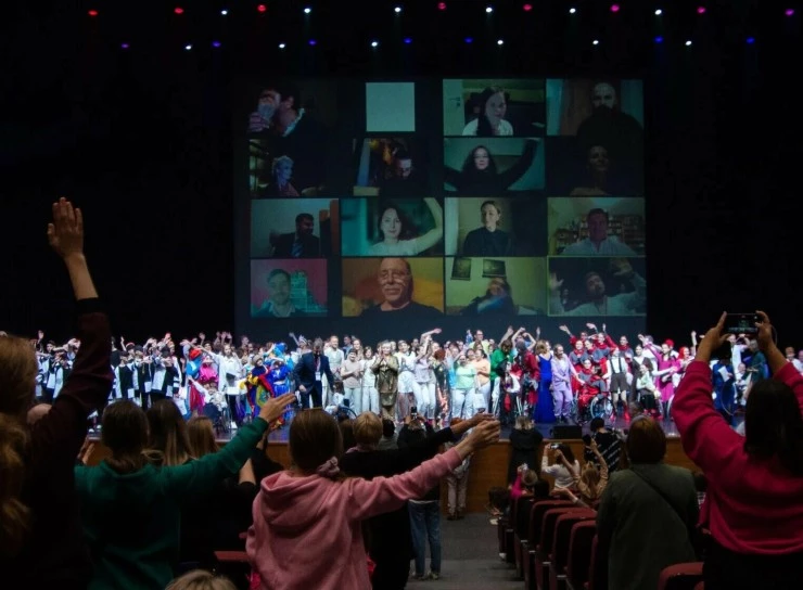 Танцевать под дождем (2023) в хорошем качестве через торрент Танцевать под дождем (2023) фильм в хорошем качестве через торрент