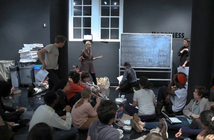 Башня из слоновой кости (2014) через торрент бесплатно Башня из слоновой кости (2014) фильм через торрент бесплатно