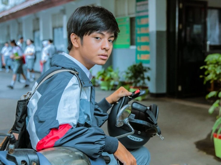 Две синие полоски (2019) через торрент скачать Две синие полоски (2019) фильм через торрент скачать