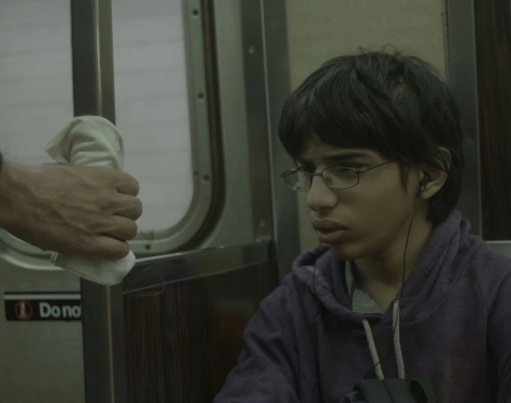 Осторожно, двери закрываются (2013) через торрент скачать Осторожно, двери закрываются (2013) фильм через торрент скачать