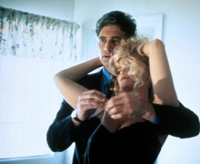 До крайнего предела (1995) в хорошем качестве через торрент До крайнего предела (1995) фильм в хорошем качестве через торрент