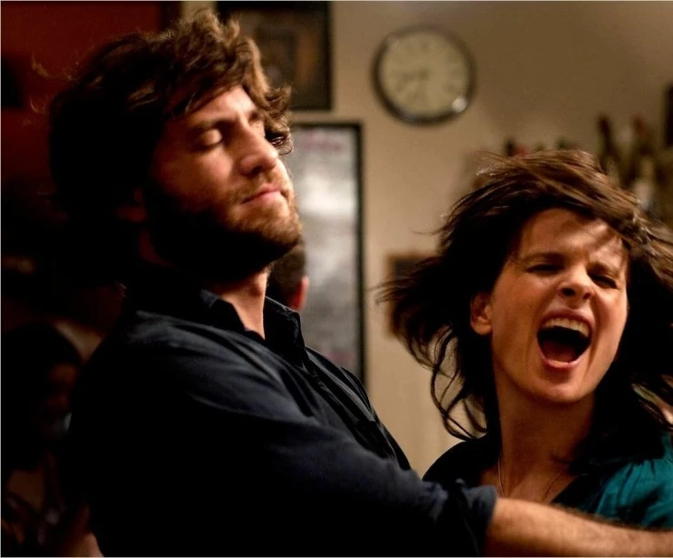 Обезьяна на плече (2012) через торрент скачать Обезьяна на плече (2012) фильм через торрент скачать