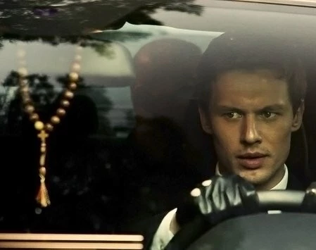 Мертвая пробка (2012) через торрент скачать Мертвая пробка (2012) фильм через торрент скачать