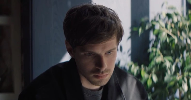 Просточеловек (2022) через торрент скачать Просточеловек (2022) фильм через торрент скачать