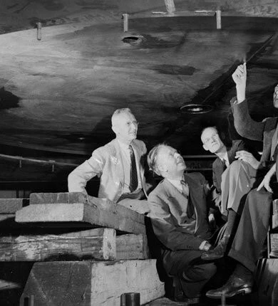 Осуждение Дж. Роберта Оппенгеймера (2008) через торрент скачать Осуждение Дж. Роберта Оппенгеймера (2008) фильм через торрент скачать