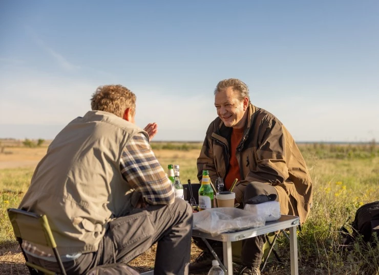 Свои (2025) через торрент бесплатно Свои (2025) фильм через торрент бесплатно