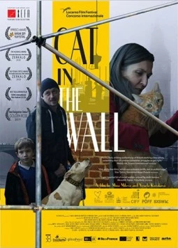Кот в стене / Cat in the Wall (2019) фильм скачать через торрент в хорошем качестве