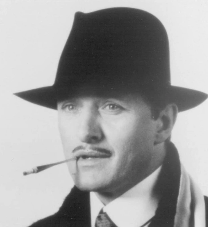 Ищейки с Бродвея (1989) в хорошем качестве через торрент Ищейки с Бродвея (1989) фильм в хорошем качестве через торрент