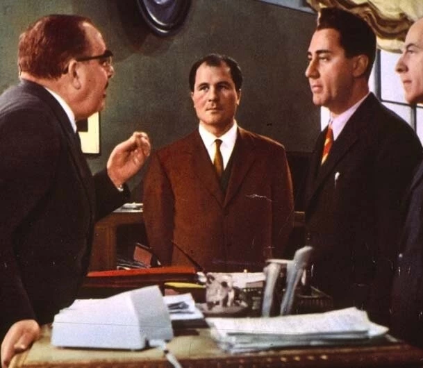 Комиссар (1962) через торрент скачать Комиссар (1962) фильм через торрент скачать