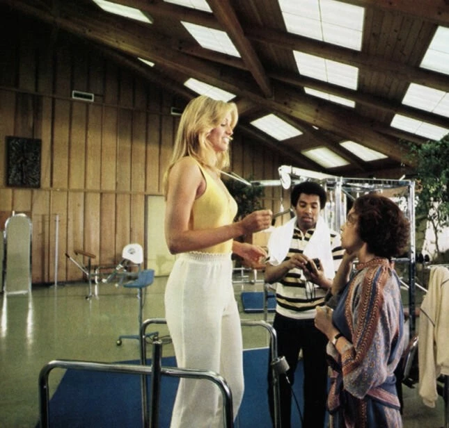 Золотая девушка (1979) через торрент скачать Золотая девушка (1979) фильм через торрент скачать