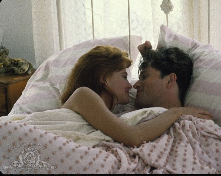 Любовь или деньги (1990) через торрент скачать Любовь или деньги (1990) фильм через торрент скачать