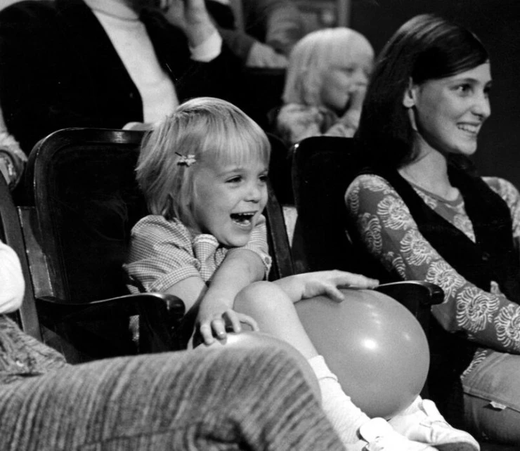 Парад (1974) в хорошем качестве через торрент Парад (1974) фильм в хорошем качестве через торрент