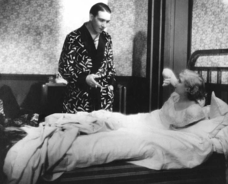 Сука (1931) в хорошем качестве через торрент Сука (1931) фильм в хорошем качестве через торрент