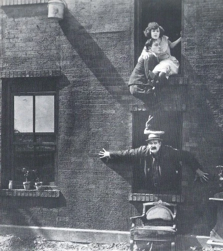 Соседи (1920) через торрент бесплатно Соседи (1920) фильм через торрент бесплатно