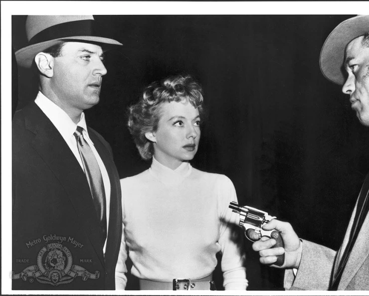 99 Ривер стрит (1953) через торрент скачать 99 Ривер стрит (1953) фильм через торрент скачать